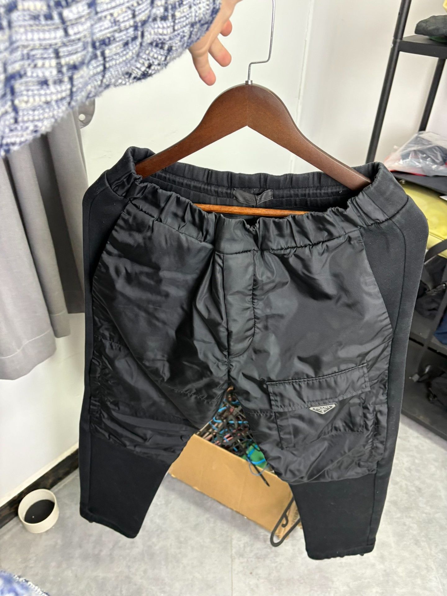 Prada Prada Casual Black Casual Pants M Men Size US 32 / EU 48 - 6 Thumbnail