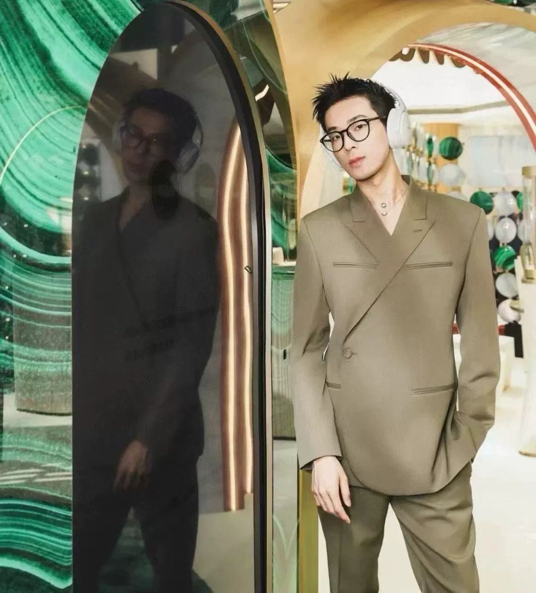 Dior Dior x Travis Scott FW22 Single-Breasted Blazer Size US S / EU 44-46 / 1 - 5 Thumbnail