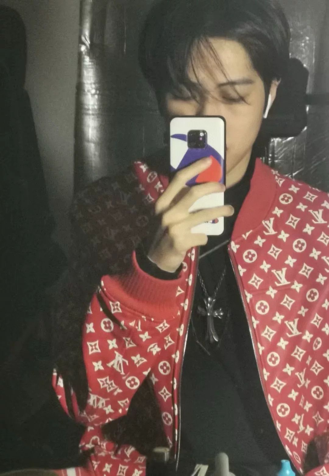 Louis Vuitton Louis Vuitton x Supreme FW21 Red Leather Jacket Size US XL / EU 56 / 4 - 5 Thumbnail
