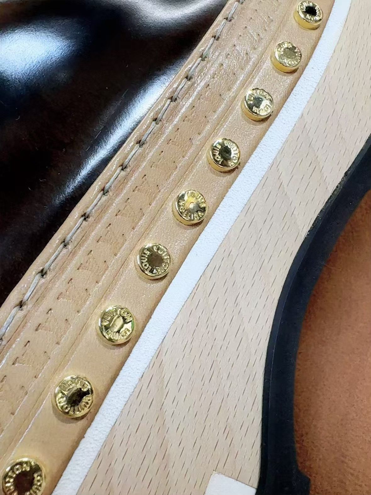 Louis Vuitton Louis Vuitton Woodcut Leather Shoes Size US 7 / EU 40 - 4 Thumbnail