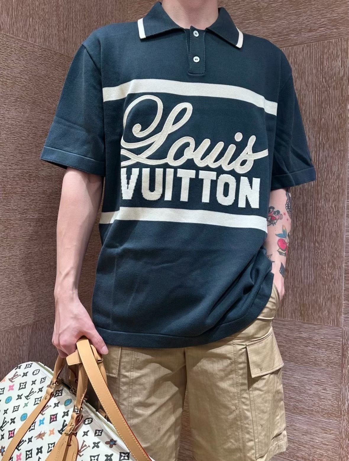 Louis Vuitton Louis Vuitton FW22 Letter Print Polo Shirt Size US S / EU 44-46 / 1 - 6 Thumbnail