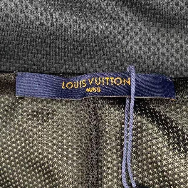 Louis Vuitton Louis Vuitton FW22 Logo Hockey Jacket Men Size US S / EU 44-46 / 1 - 4 Thumbnail