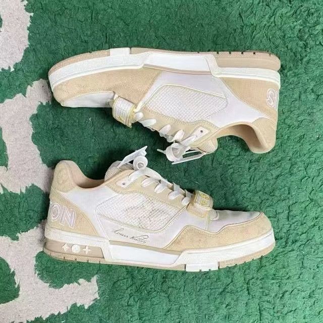 Louis Vuitton Louis Vuitton Trainer Men's Low-Top Sneakers Size US 9 / EU 42 - 2 Thumbnail