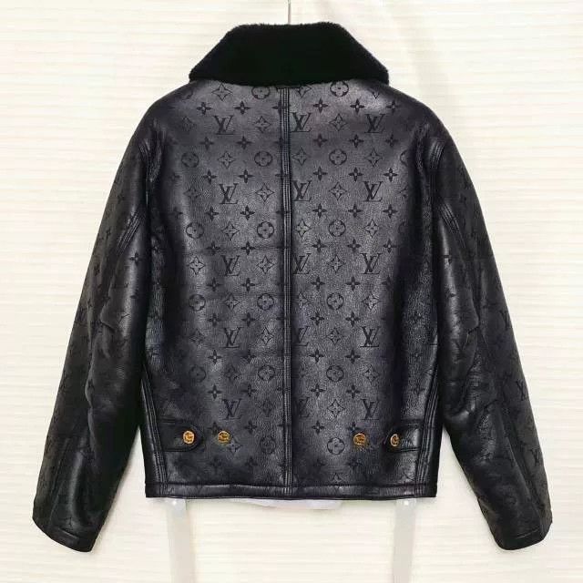 Louis Vuitton Louis Vuitton SS23 Logo Embossed Leather Jacket Size US S / EU 44-46 / 1 - 2 Thumbnail
