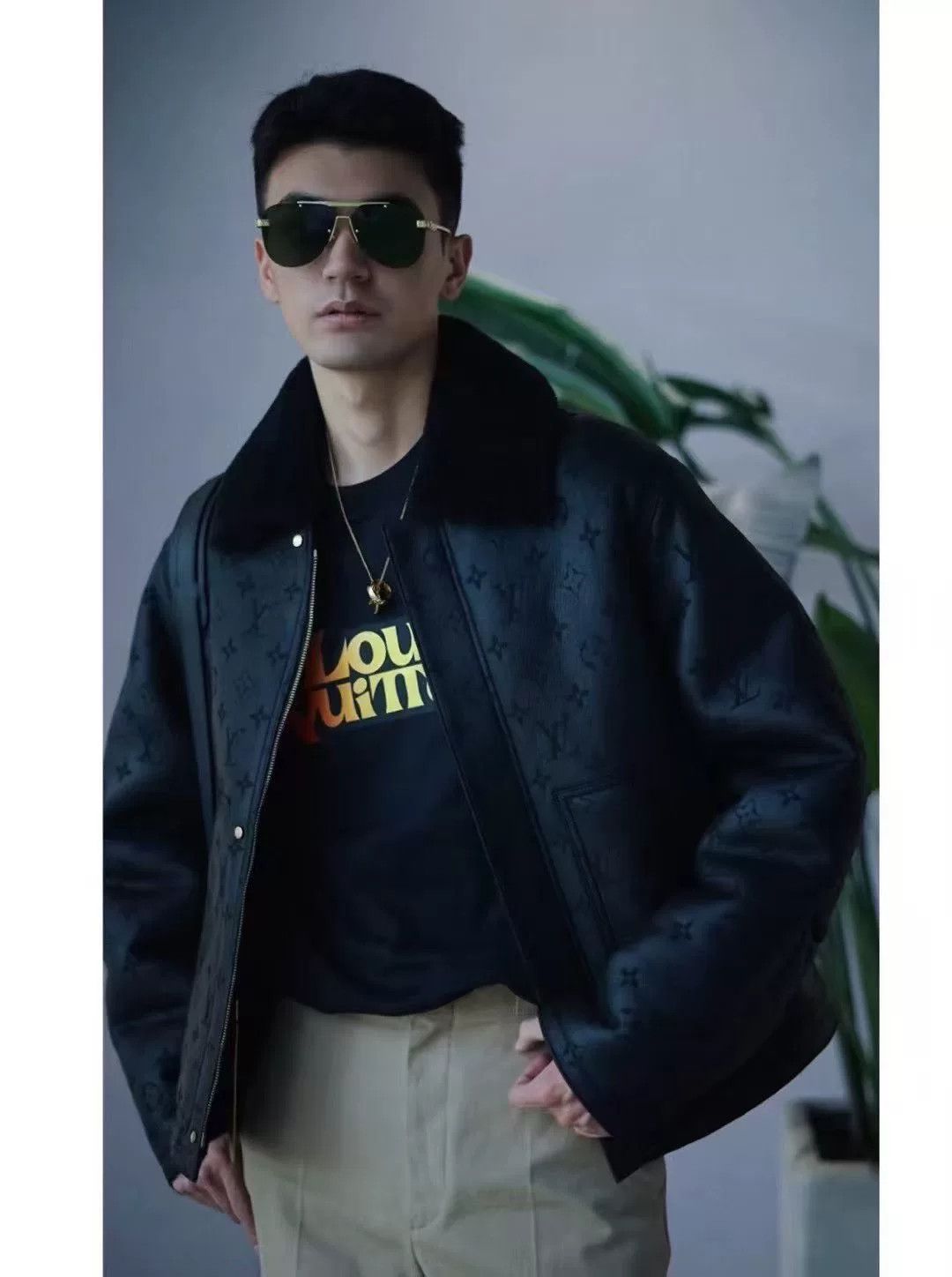 Louis Vuitton Louis Vuitton SS23 Logo Embossed Leather Jacket Size US S / EU 44-46 / 1 - 7 Thumbnail