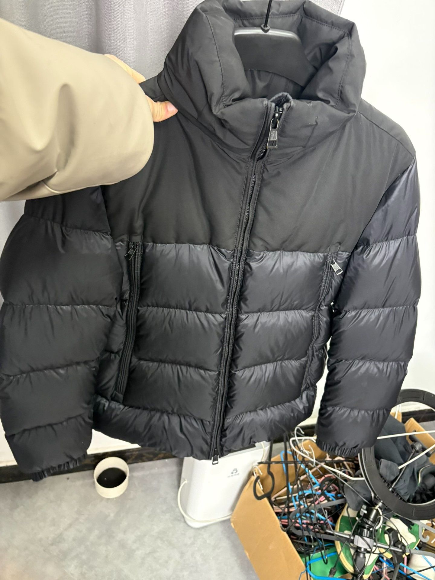 Moncler Moncler Down Black Heavy Coat M Men Size US M / EU 48-50 / 2 - 9 Thumbnail