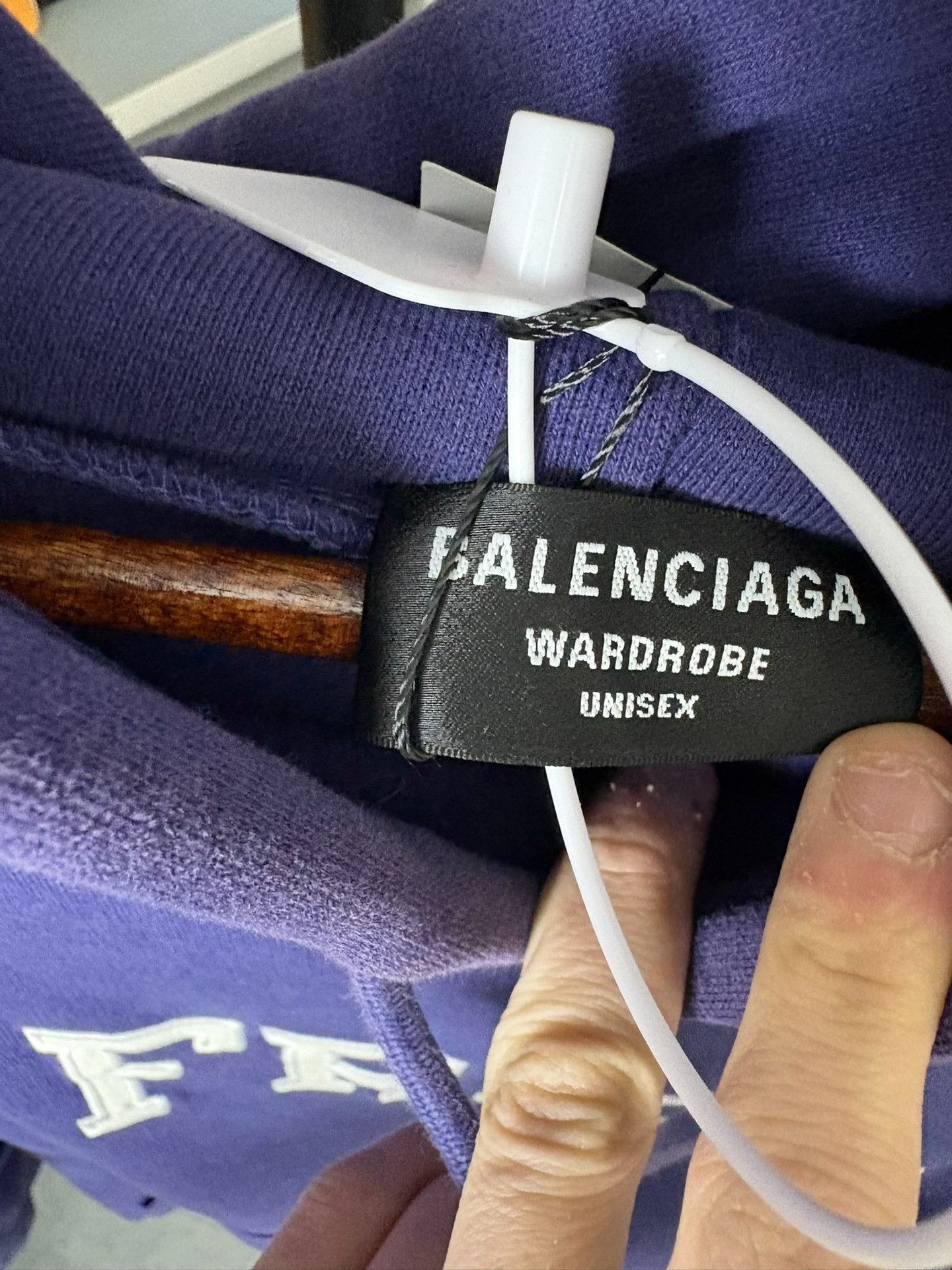 Balenciaga Balenciaga Printed Hoodie L Men Size US L / EU 52-54 / 3 - 2 Thumbnail