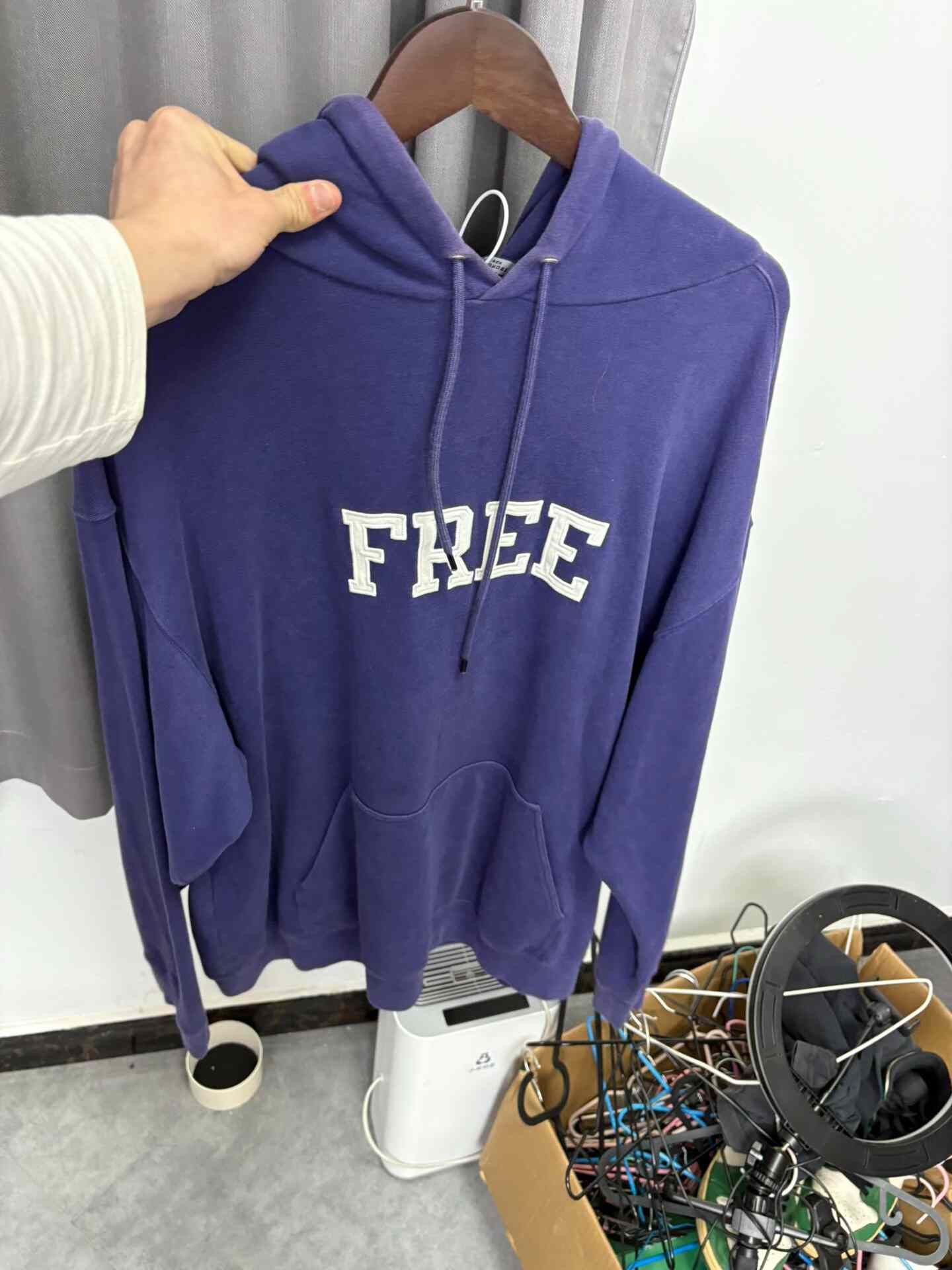 Balenciaga Balenciaga Printed Hoodie L Men Size US L / EU 52-54 / 3 - 7 Thumbnail