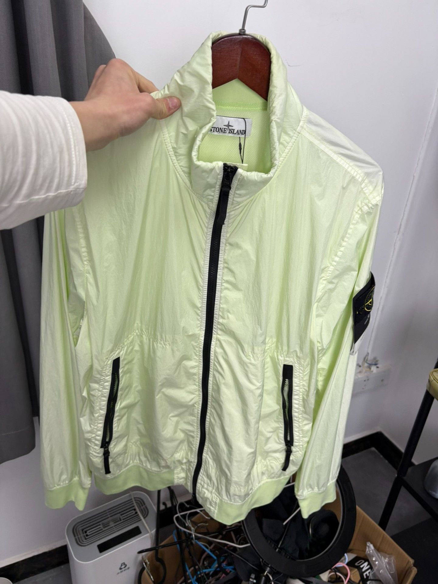 Stone Island Stone Island Glow Green Light Jacket L Men Size US L / EU 52-54 / 3 - 7 Thumbnail