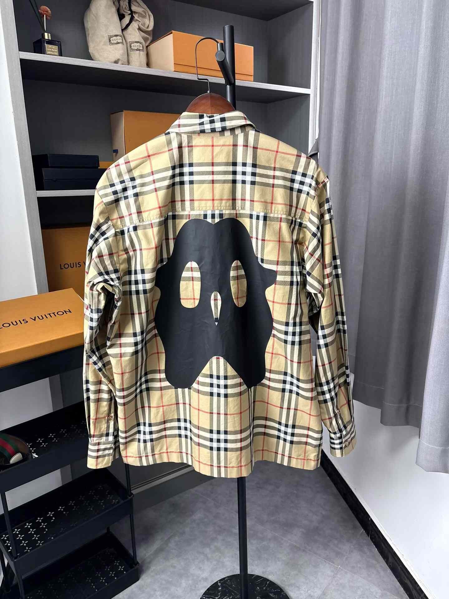 Burberry Burberry Plaid Light Jacket S Men Size US S / EU 44-46 / 1 - 4 Thumbnail