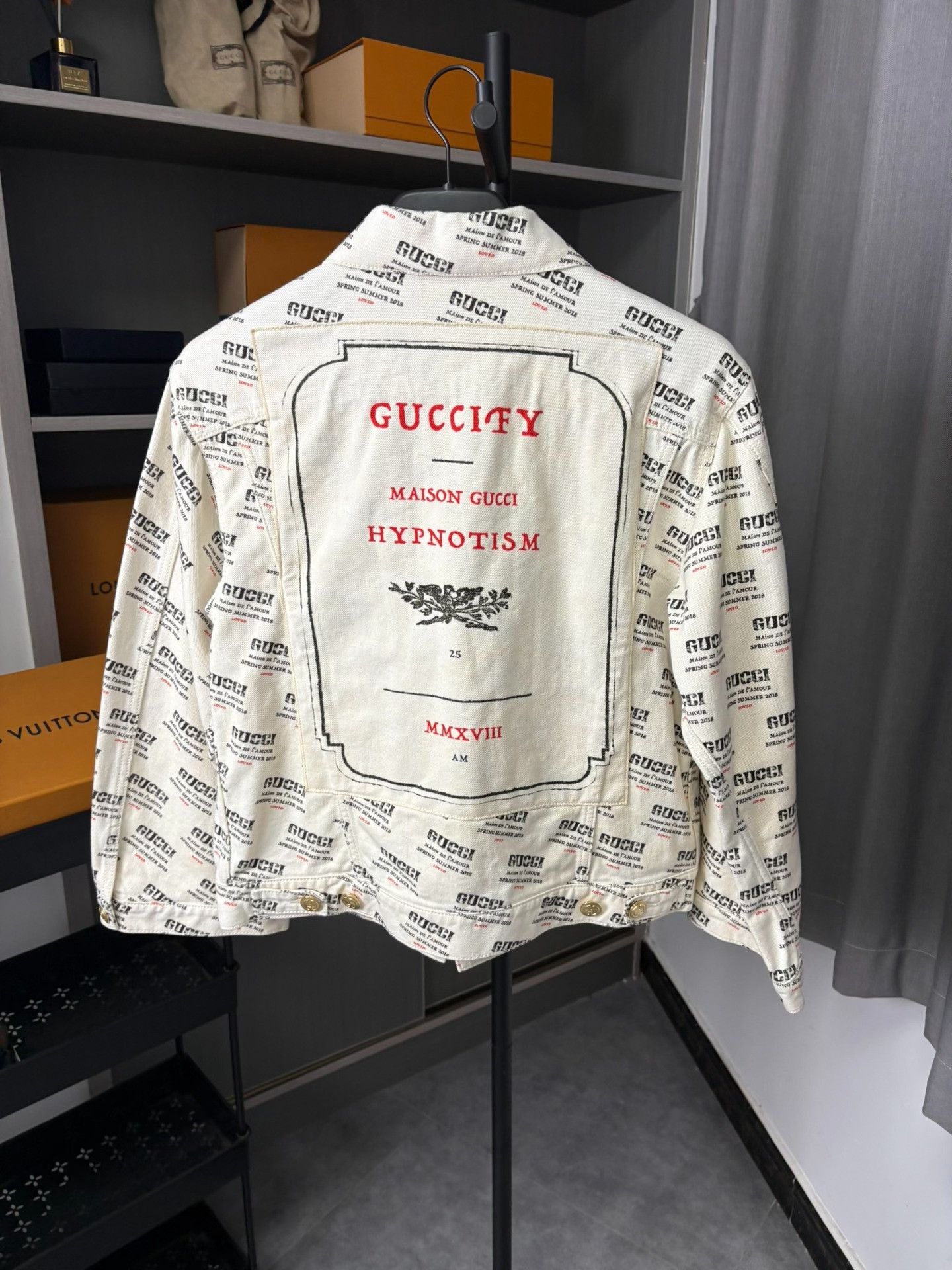 Gucci Gucci Retro Denim Light Jacket 46 Men Size US L / EU 52-54 / 3 - 3 Thumbnail