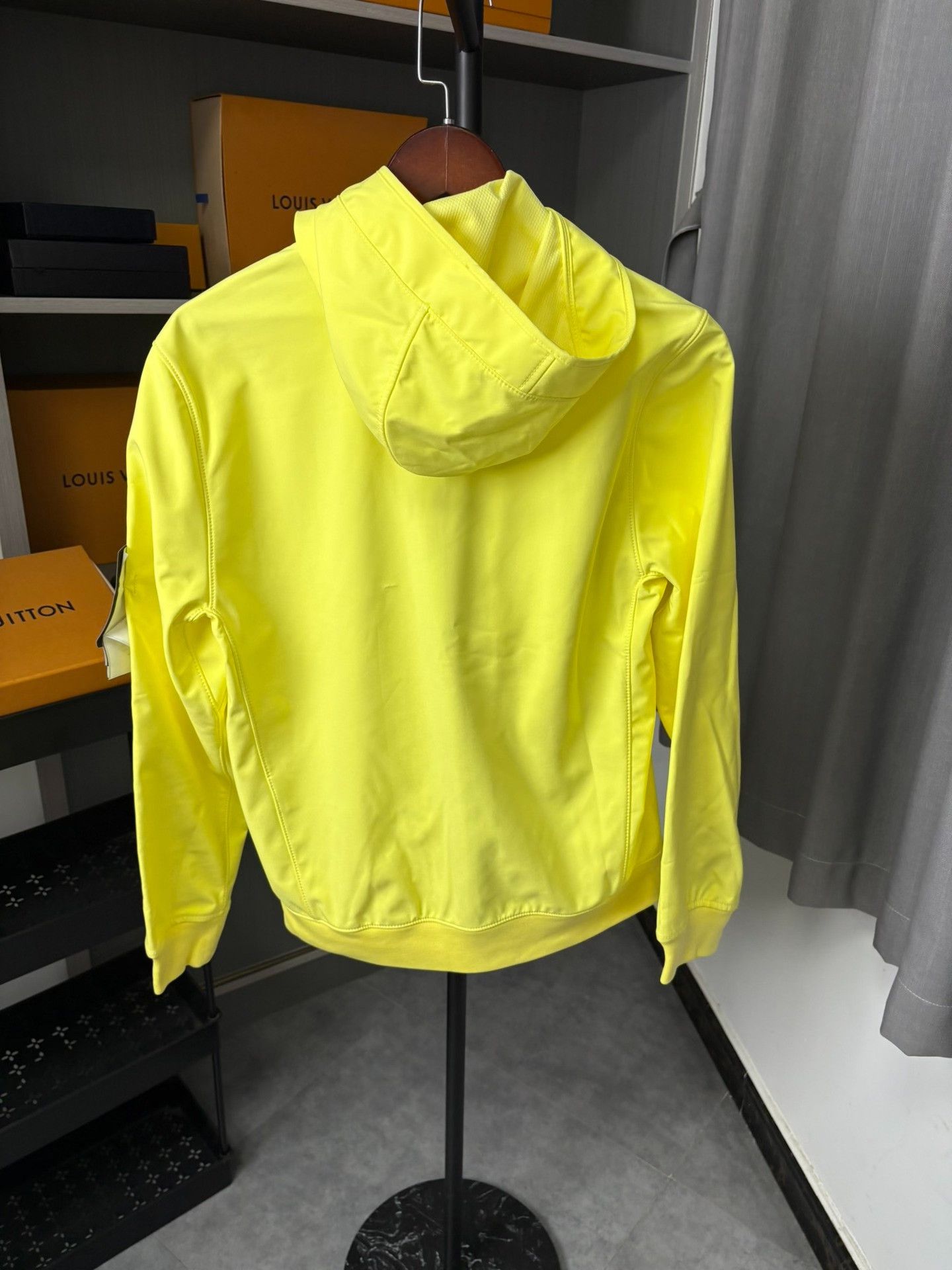 Stone Island Stone Island Glow Yellow Light Jacket S Men Size US S / EU 44-46 / 1 - 6 Thumbnail