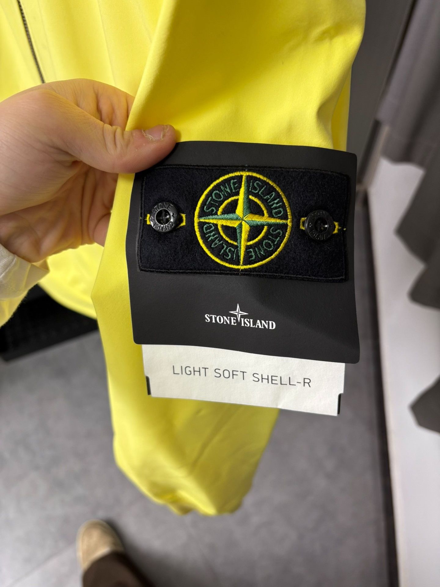 Stone Island Stone Island Glow Yellow Light Jacket S Men Size US S / EU 44-46 / 1 - 2 Thumbnail