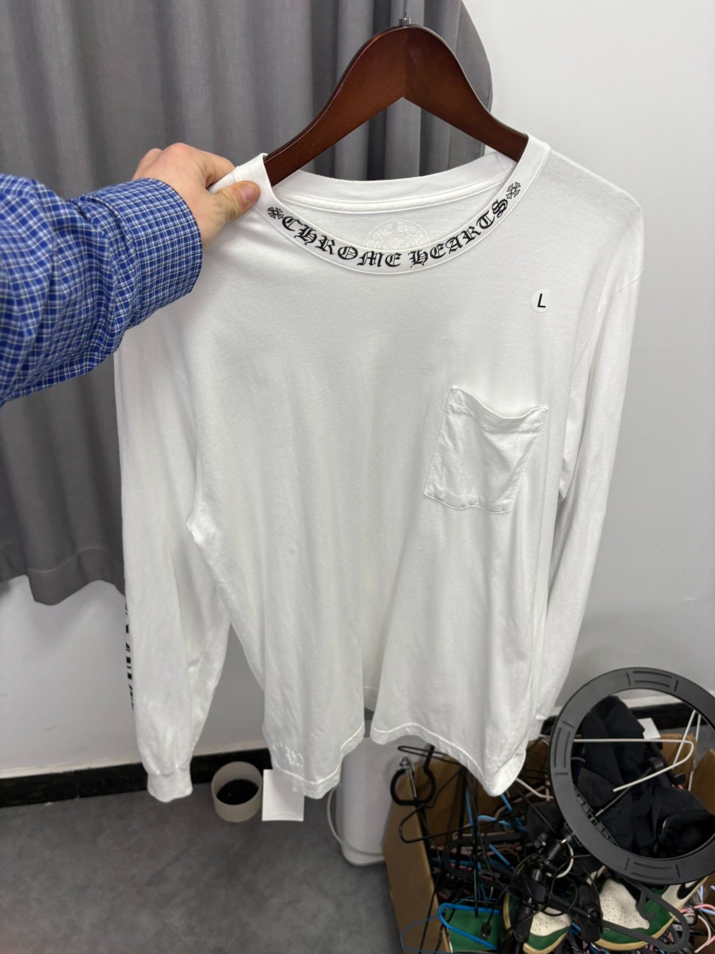 Chrome Hearts Chrome Hearts White T-Shirt L Men Size US L / EU 52-54 / 3 - 7 Thumbnail