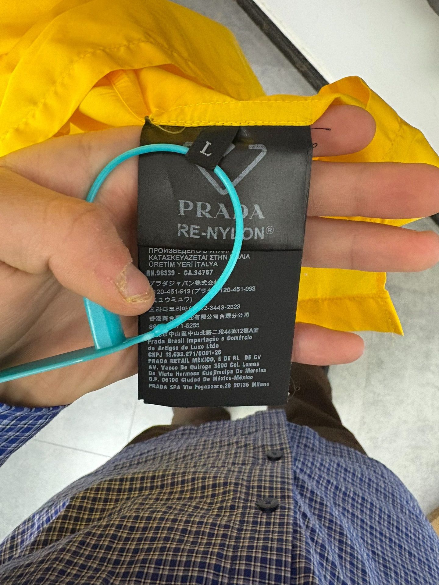 Prada Prada Yellow Shirt L Men Size US L / EU 52-54 / 3 - 5 Thumbnail