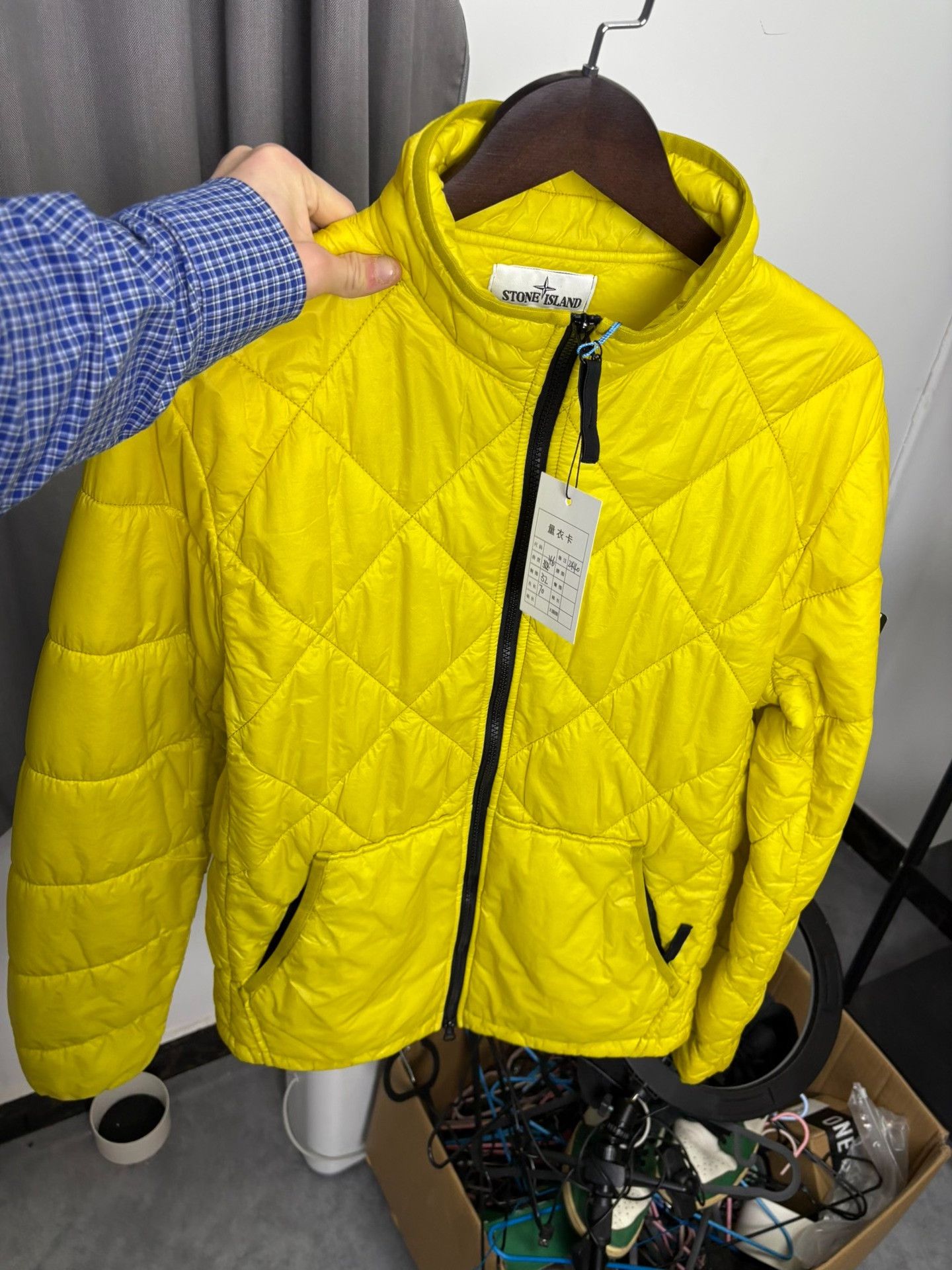 Stone Island Stone Island Down Yellow Heavy Coat L Men Size US L / EU 52-54 / 3 - 7 Thumbnail