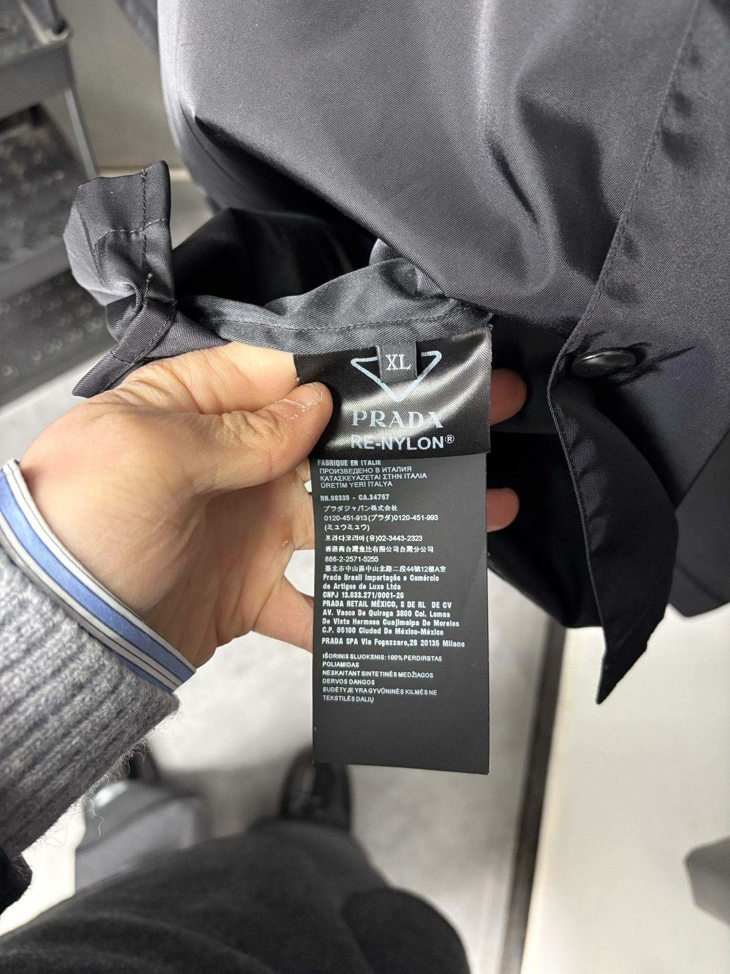 Prada Prada Nylon Gray Light Jacket L Men Size US L / EU 52-54 / 3 - 5 Thumbnail