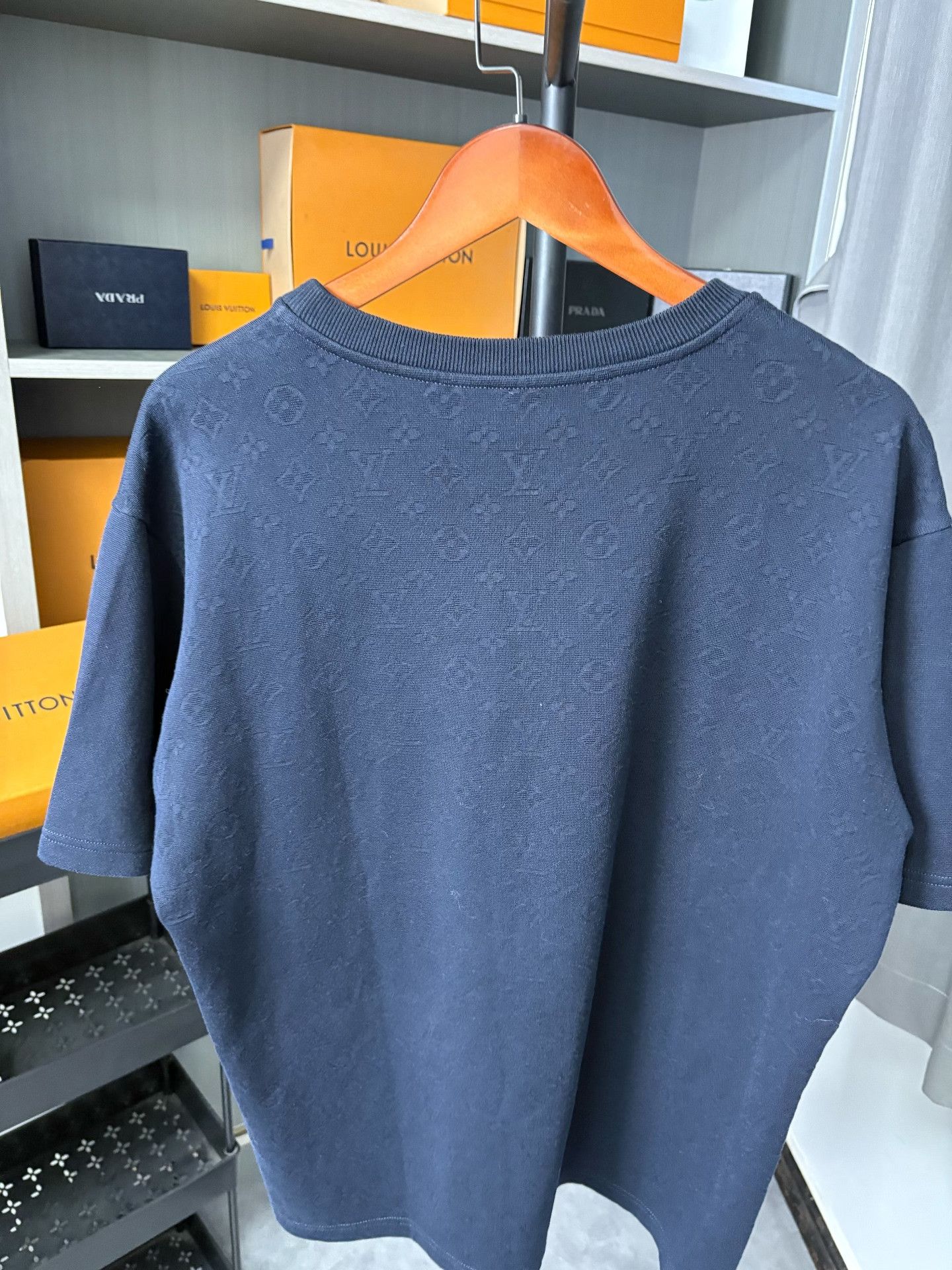 Louis Vuitton Louis Vuitton Blue T-Shirt XXL Men Size US XXL / EU 58 / 5 - 4 Thumbnail