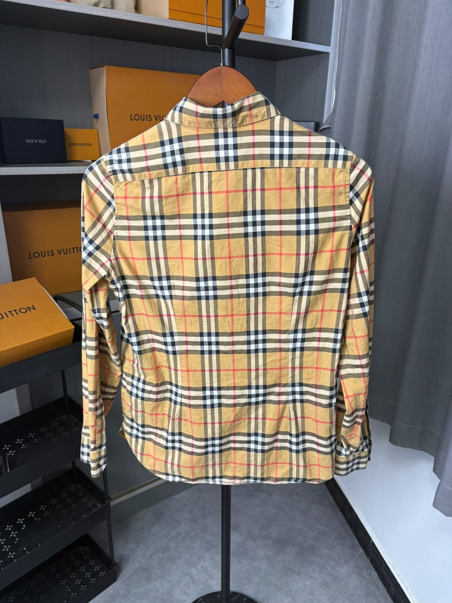 Burberry Burberry Plaid Beige Shirt 4 Men Size US XS / EU 42 / 0 - 4 Thumbnail