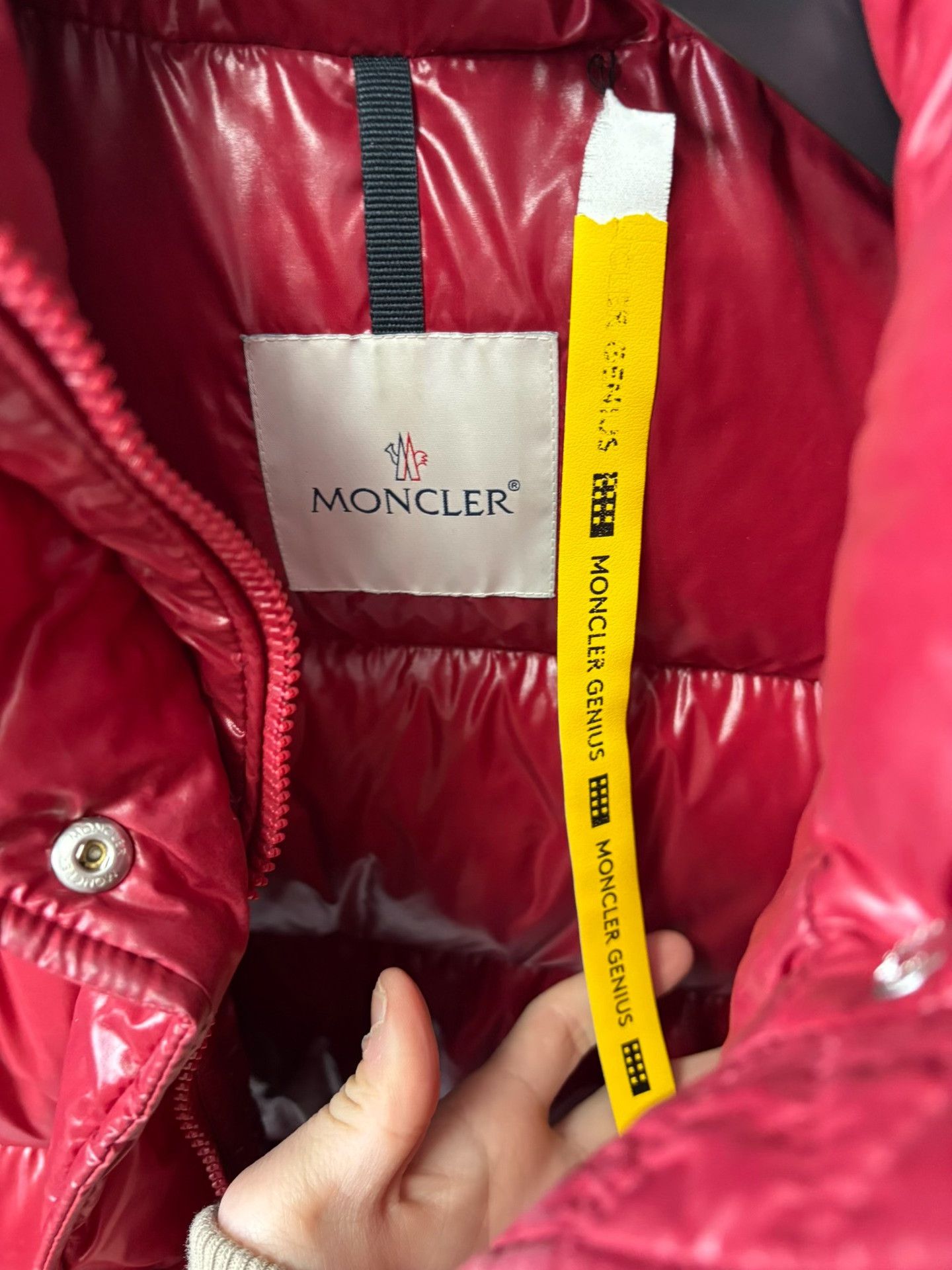 Moncler Moncler Velvet Down Red Heavy Coat XL Men Size US XL / EU 56 / 4 - 4 Thumbnail