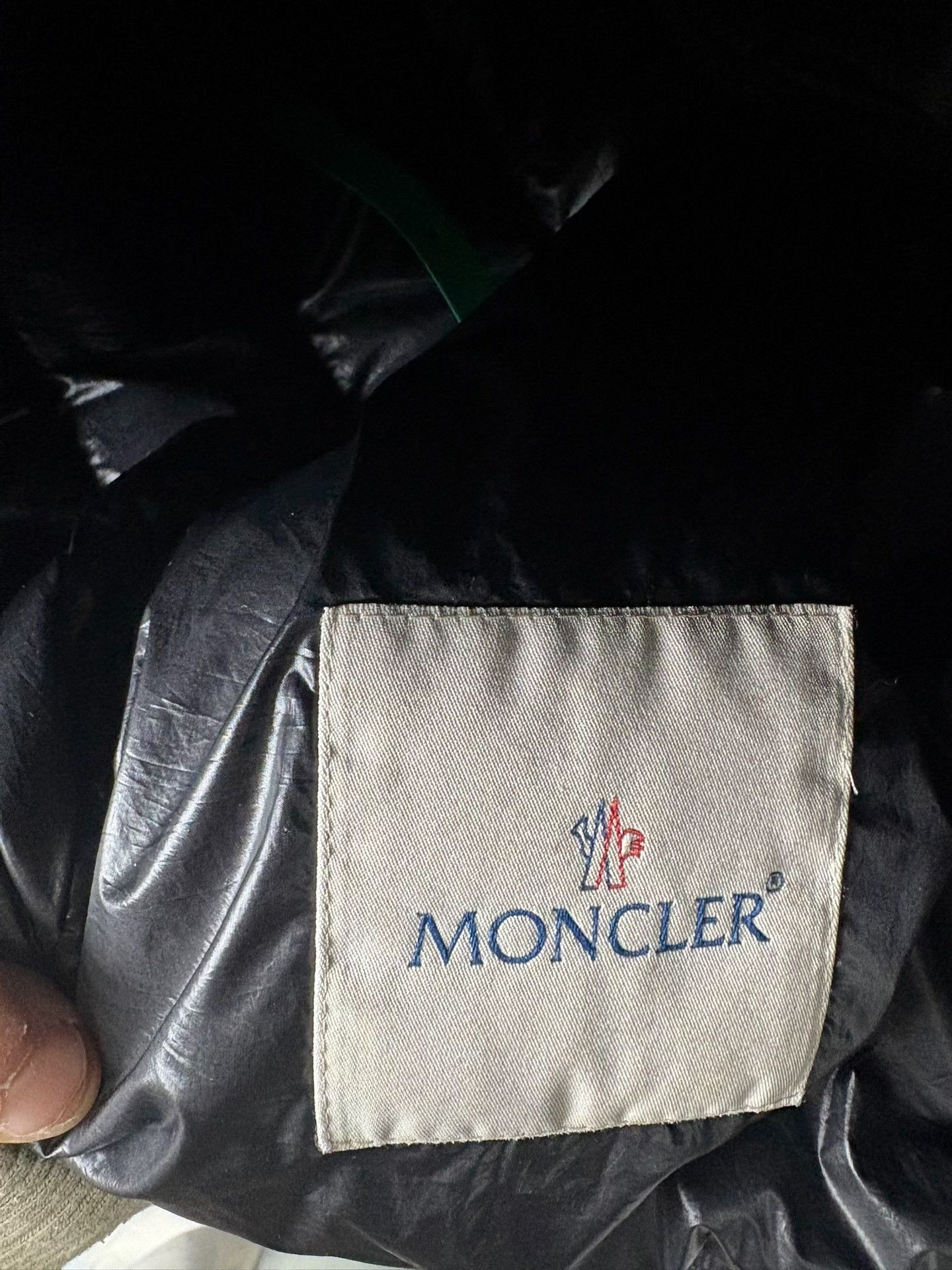Moncler Moncler Down Black Tank Top XL Men Size US XL / EU 56 / 4 - 7 Thumbnail