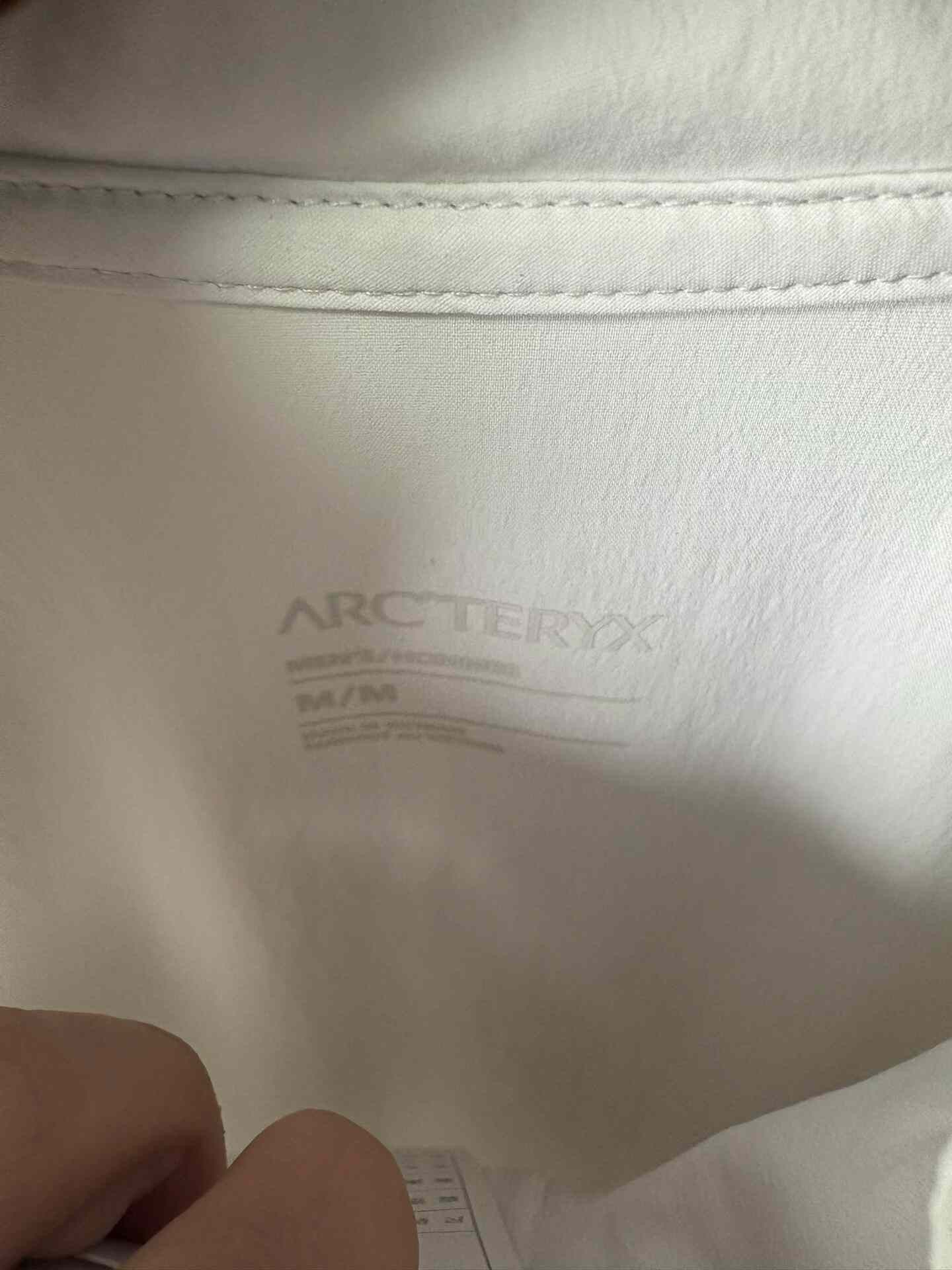 Arc'teryx Arc'teryx Cropped White Light Jacket M Men Size US M / EU 48-50 / 2 - 3 Thumbnail