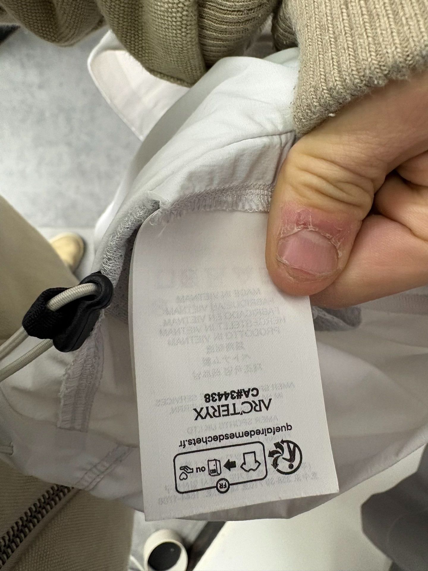 Arc'teryx Arc'teryx Cropped White Light Jacket M Men Size US M / EU 48-50 / 2 - 7 Thumbnail