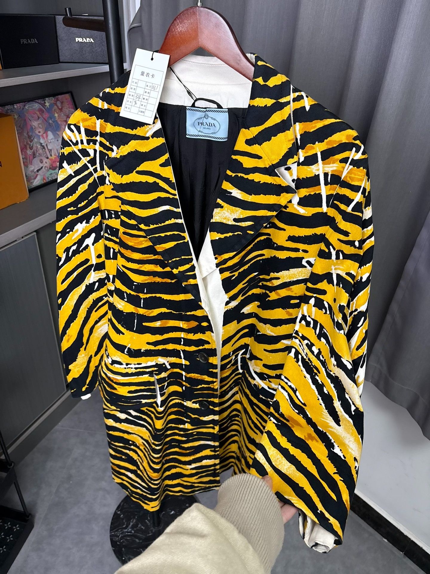 Prada Prada Animal Print Printed Light Jacket 40 Women Size S / US 4 / IT 40 - 7 Thumbnail