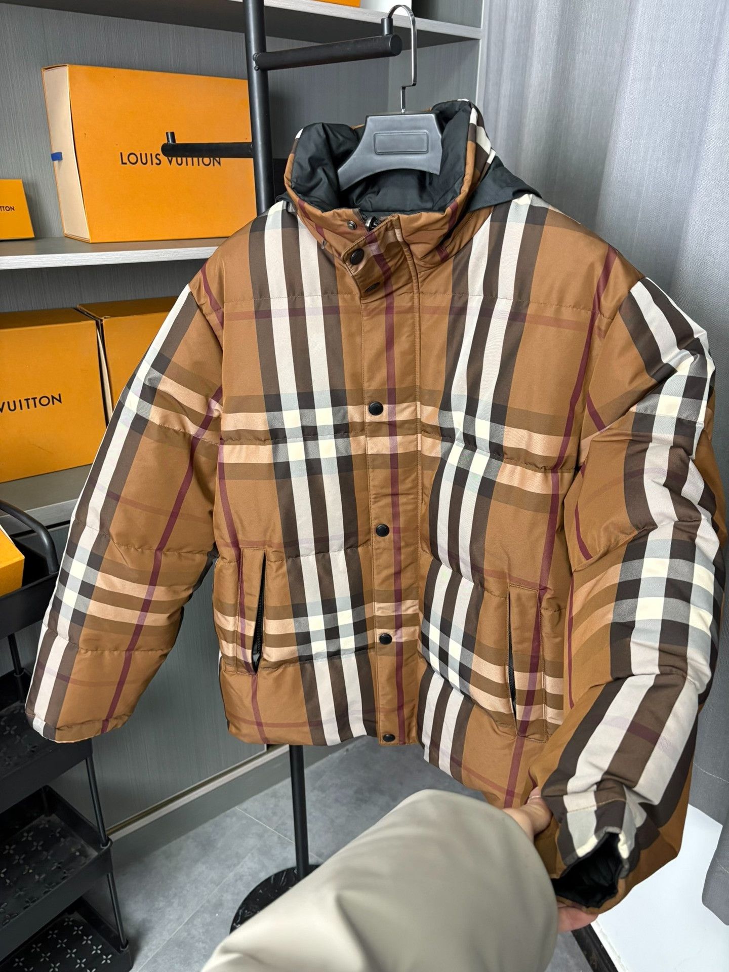 Burberry Burberry Down Plaid Brown Heavy Coat M Men Size US M / EU 48-50 / 2 - 3 Thumbnail