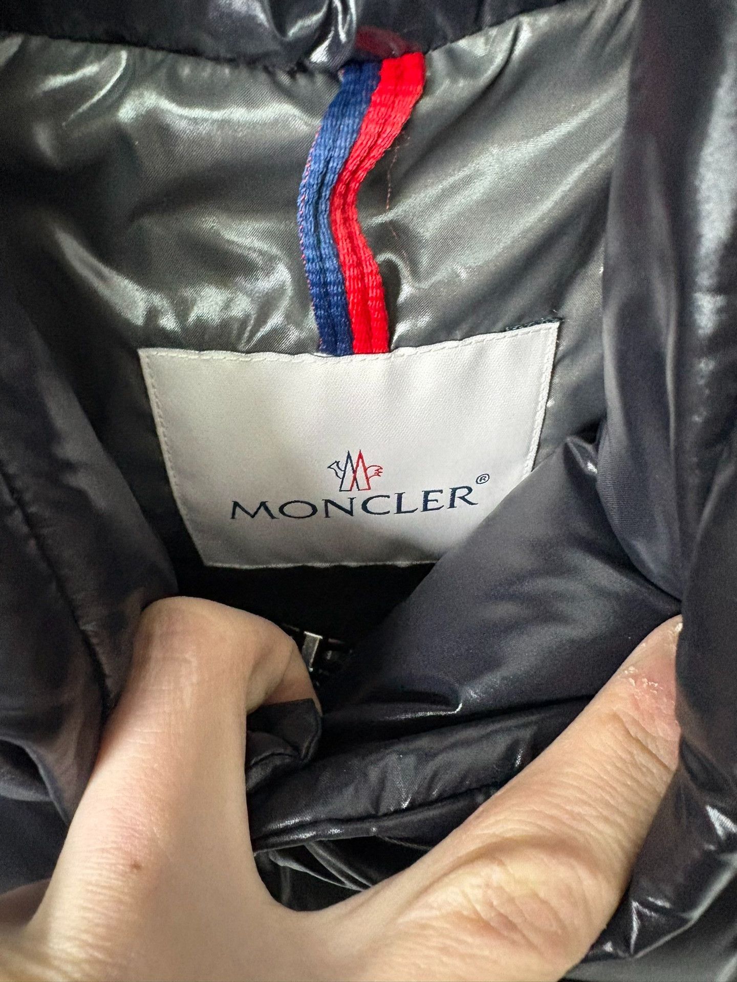 Moncler Moncler Down Black Tank Top 6 Men Size US XS / EU 42 / 0 - 2 Thumbnail