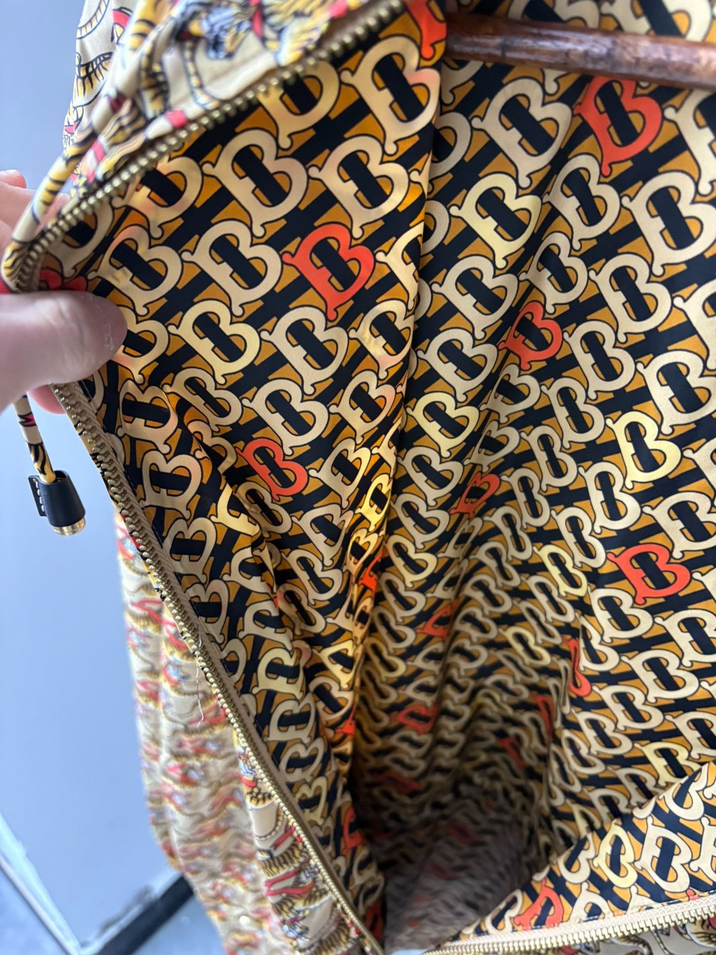 Burberry Burberry Tiger Light Jacket 42 Men Size US M / EU 48-50 / 2 - 5 Thumbnail