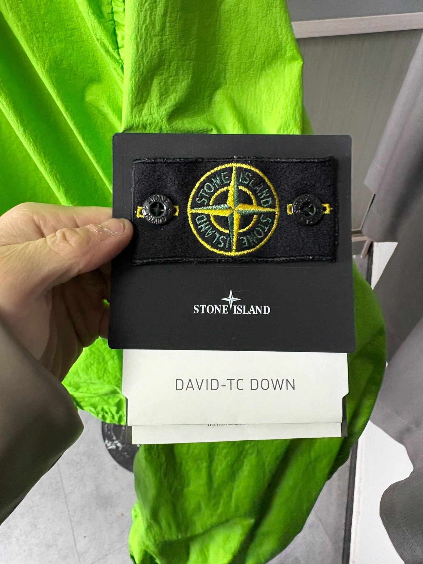 Stone Island Stone Island Green Light Jacket XL Men Size US XL / EU 56 / 4 - 2 Thumbnail