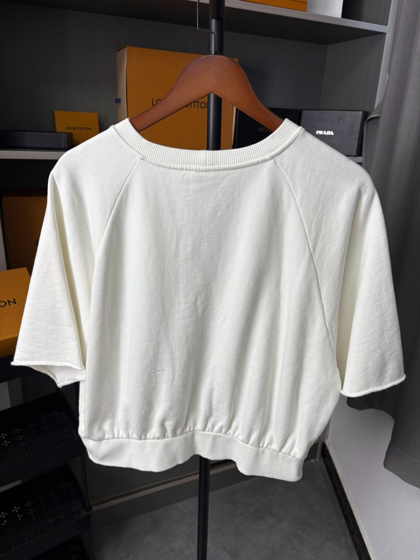 Celine Celine Printed Cropped T-Shirt XS Women Size XS / US 0-2 / IT 36-38 - 6 Thumbnail