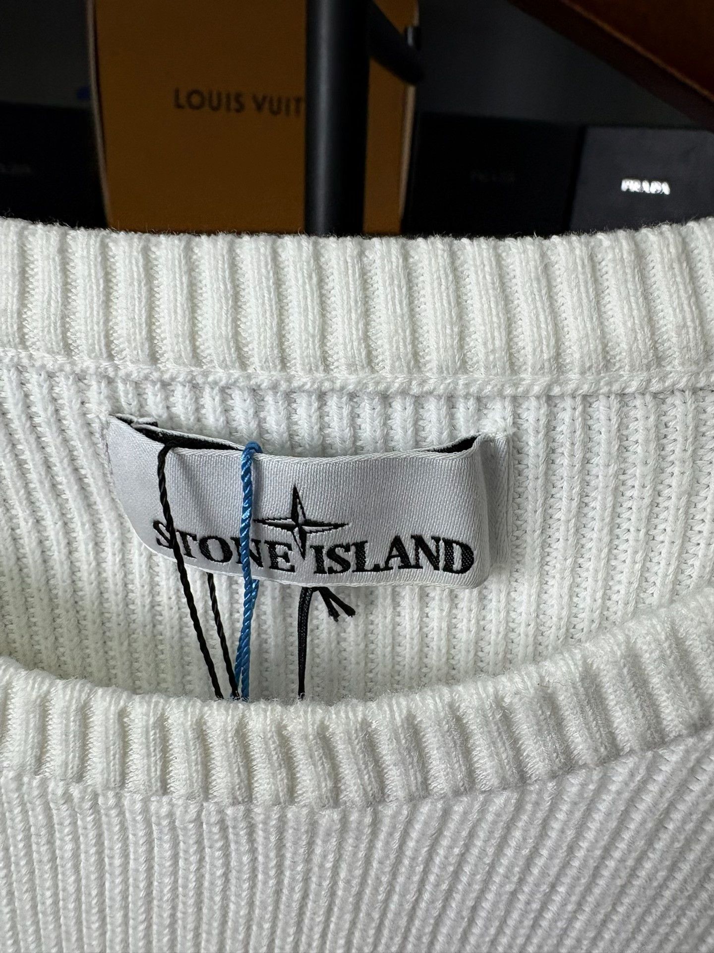 Stone Island Stone Island White Sweater L Men Size US L / EU 52-54 / 3 - 2 Thumbnail