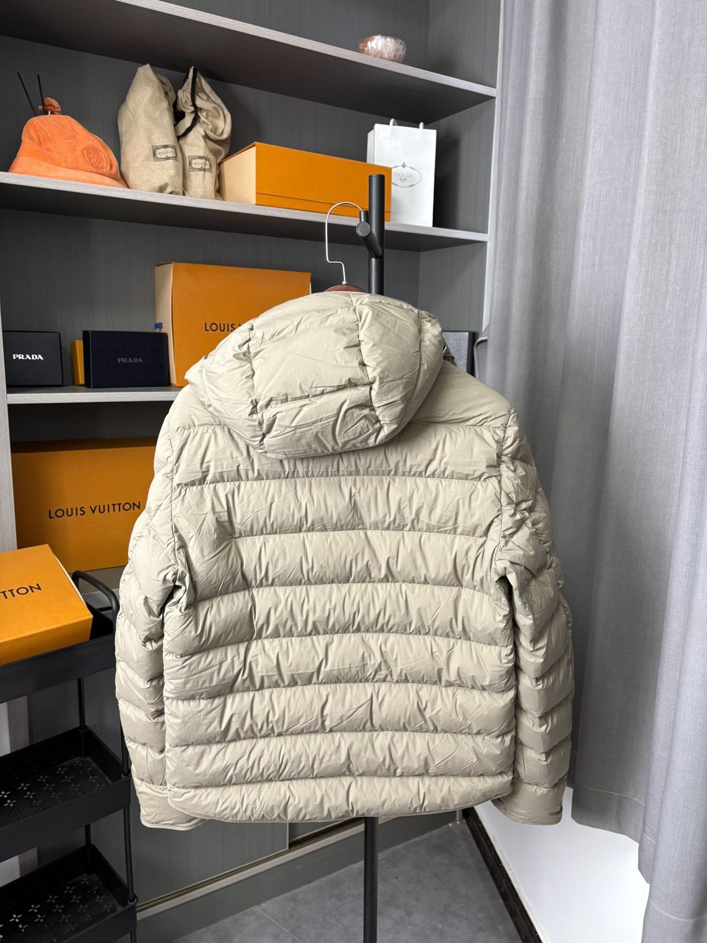 Moncler Moncler Down Beige Heavy Coat L Men Size US L / EU 52-54 / 3 - 4 Thumbnail
