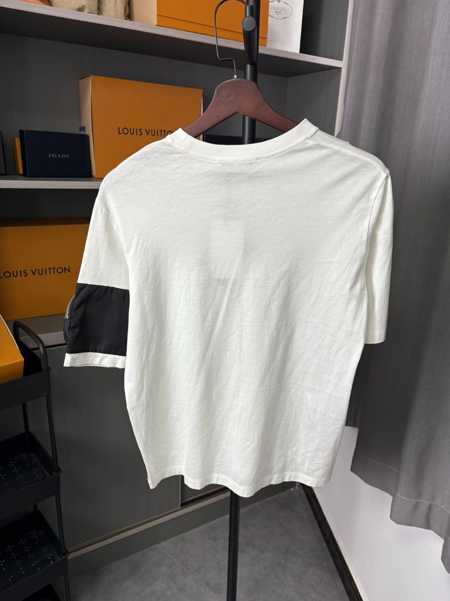 Prada Prada White T-Shirt S Men Size US S / EU 44-46 / 1 - 5 Thumbnail