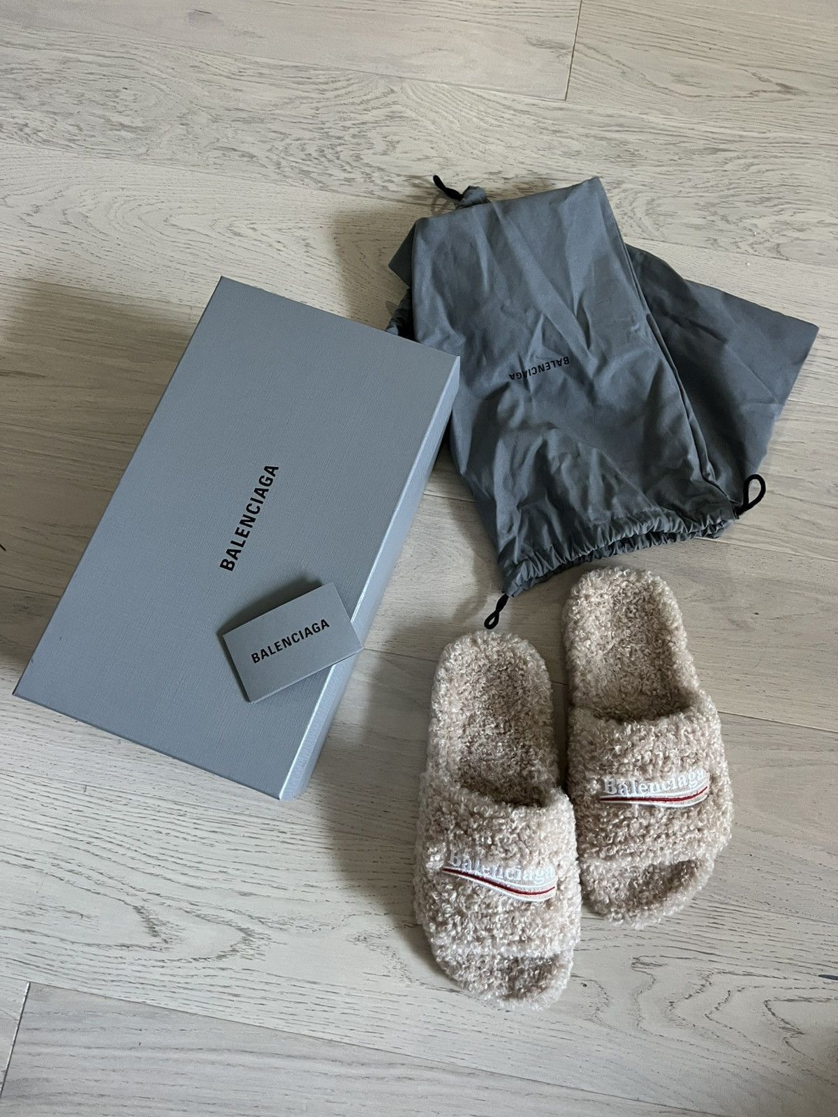 Balenciaga Embroidered Logo Furry Fleece Campaign Sandals Slides Size US 6 / EU 39 - 3 Thumbnail