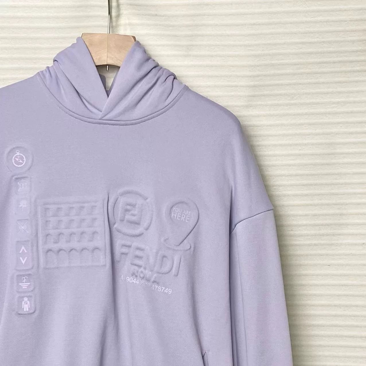 Fendi FENDI Men's Solid Print Hoodie Size US M / EU 48-50 / 2 - 4 Thumbnail
