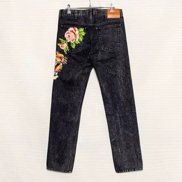 Gucci Gucci Blue Tiger Floral Embroidery Jeans Unisex Size US 30 / EU 46 - 2 Thumbnail