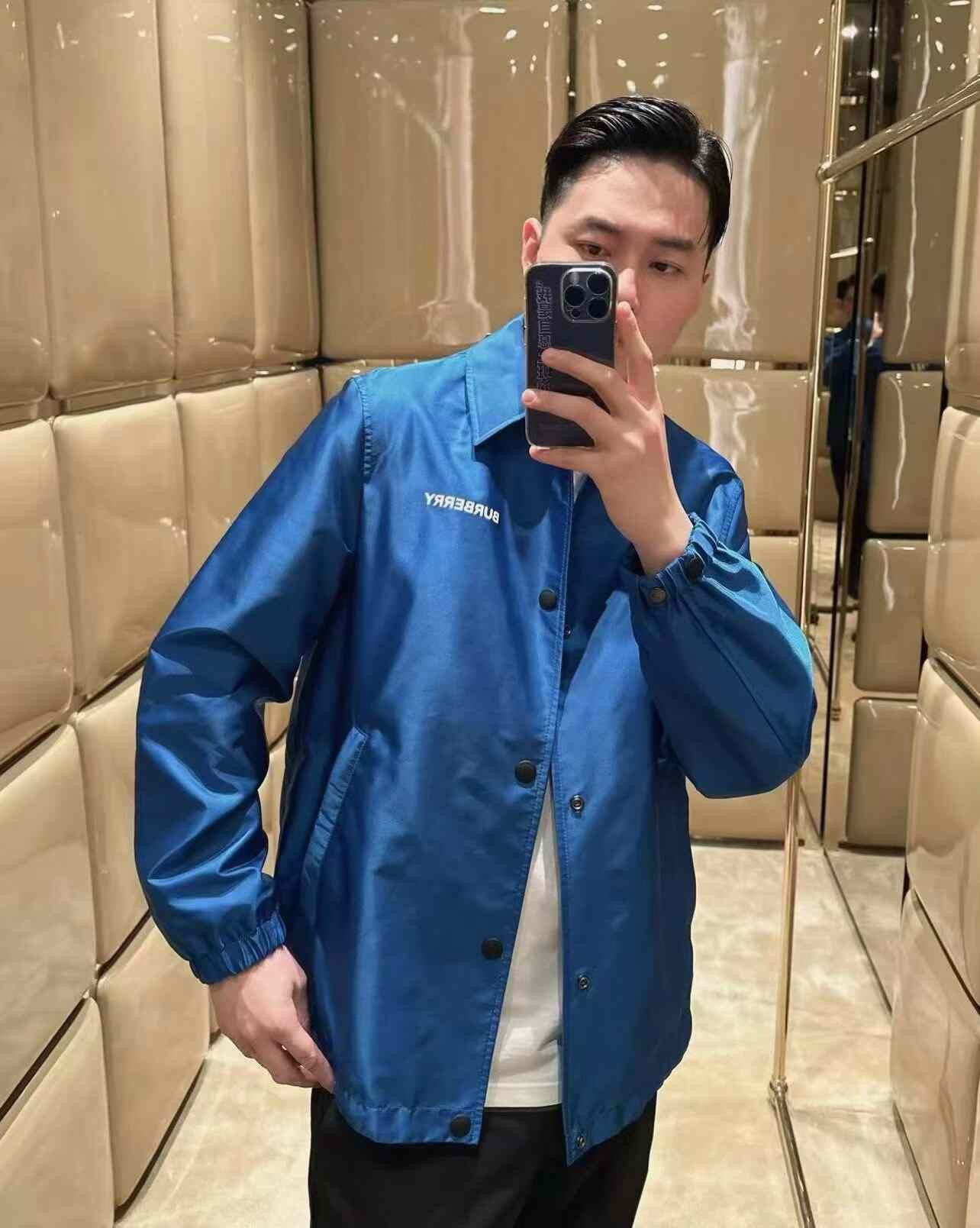 Burberry Burberry SS23 Logo Print Men's Blue Jacket Size US L / EU 52-54 / 3 - 9 Thumbnail