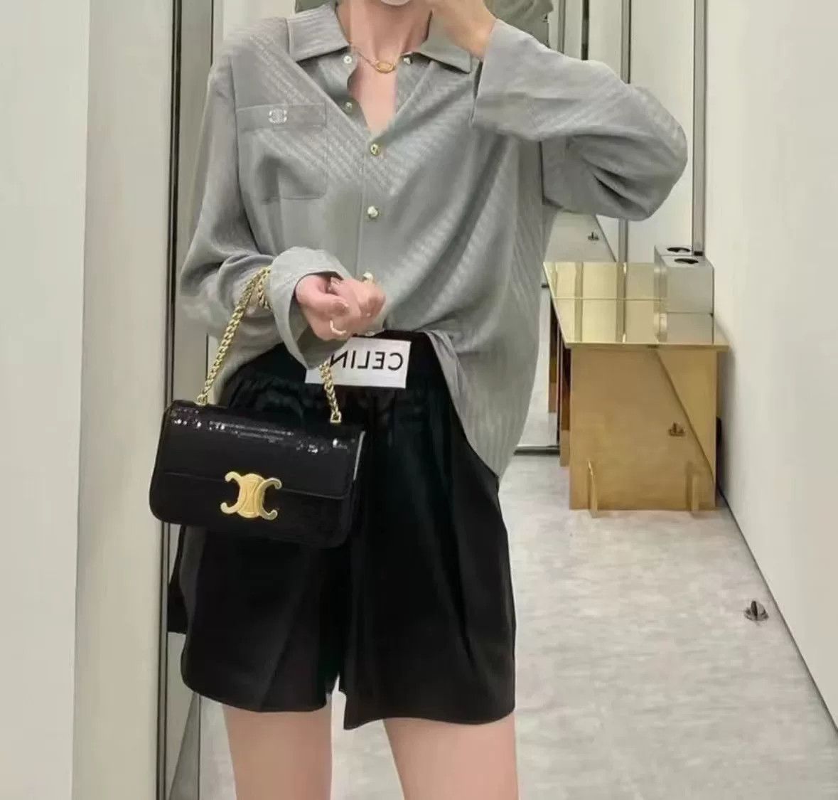 Celine CELINE Silk Embroidered Logo Shorts Size 36" / US 14 / IT 50 - 7 Thumbnail