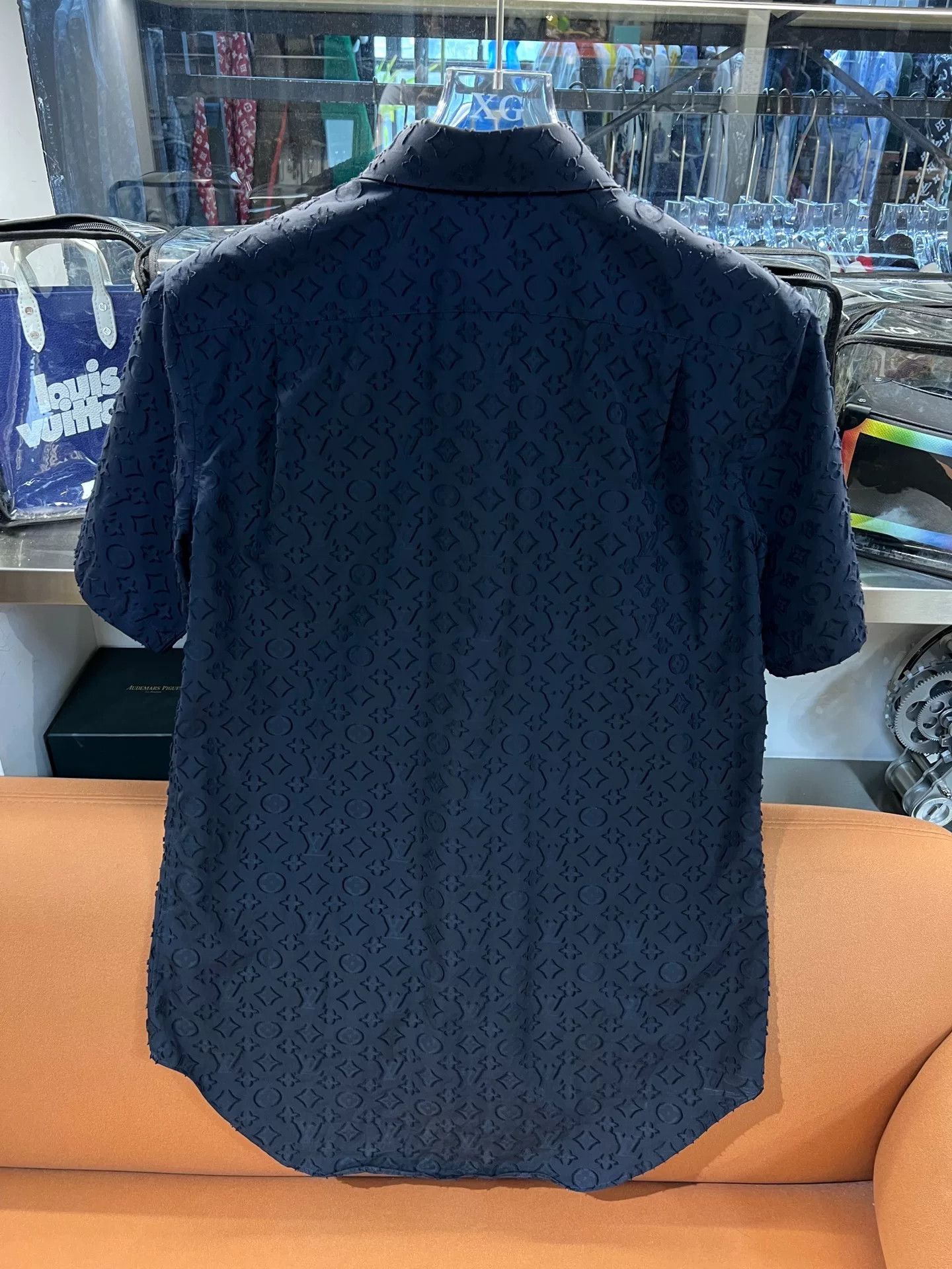 Louis Vuitton Louis Vuitton Logo Print Square Collar Short Sleeve Shirt Size US M / EU 48-50 / 2 - 2 Thumbnail