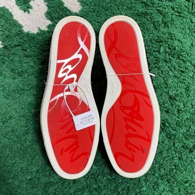 Christian Louboutin Christian Louboutin Black Velvet Red Sole Shoes Size US 8.5 / IT 38.5 - 8 Thumbnail