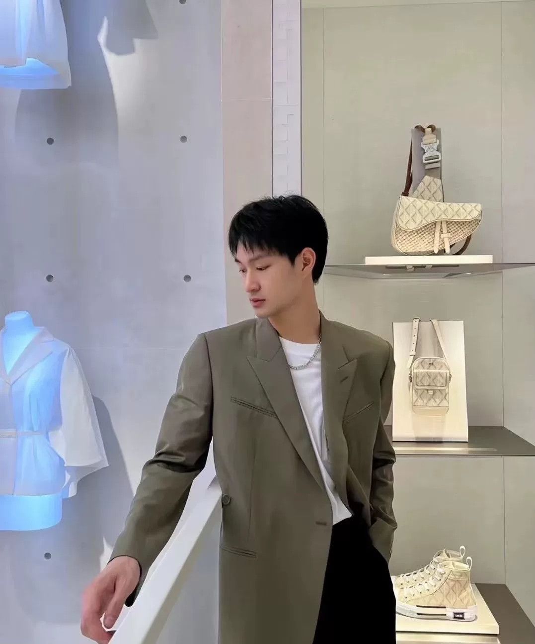 Dior Dior x Travis Scott Olive Green Blazer Size US S / EU 44-46 / 1 - 6 Thumbnail