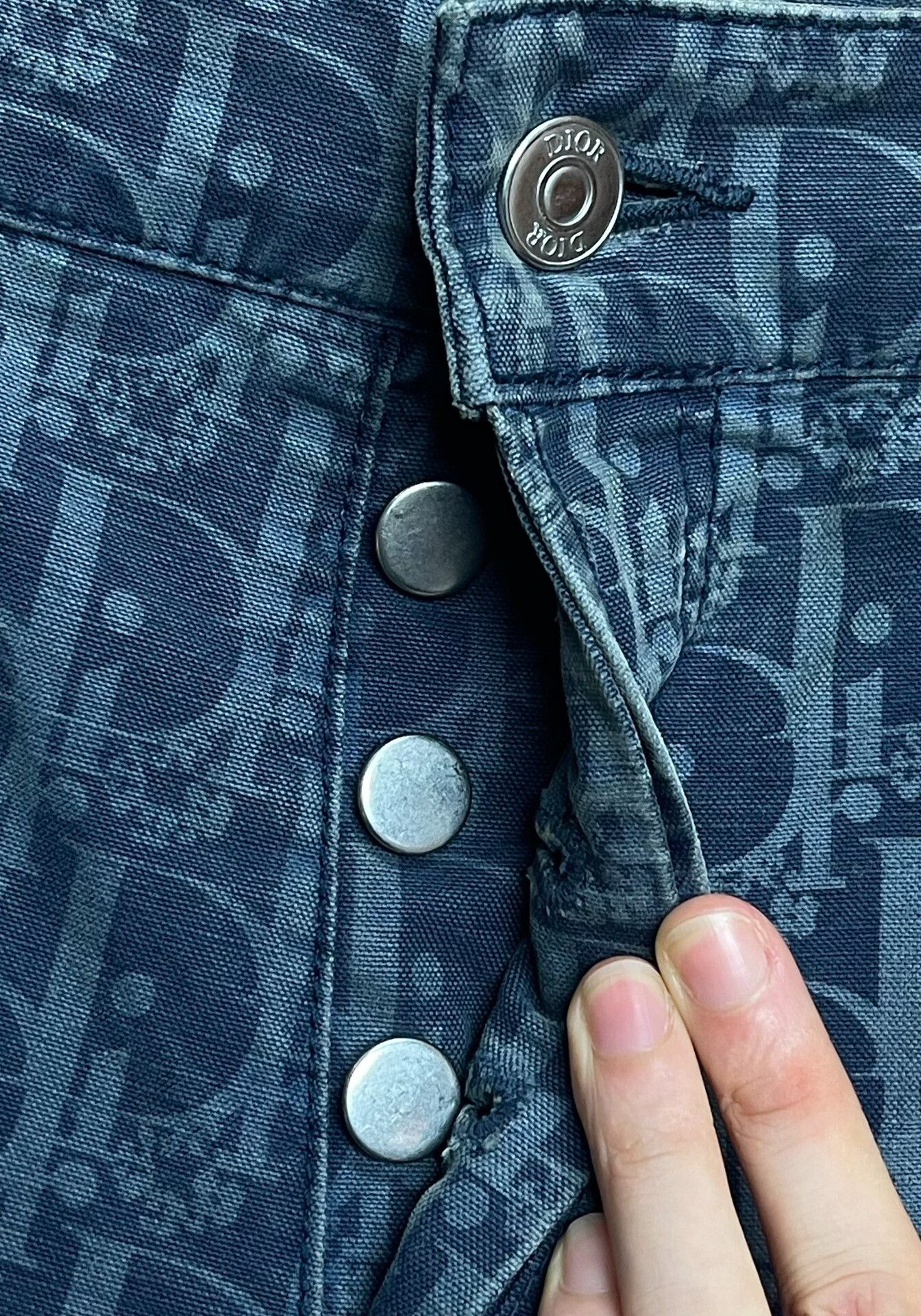 Dior DIOR x Denim Tears SS23 Logo Print Denim Shorts Size US 30 / EU 46 - 3 Thumbnail
