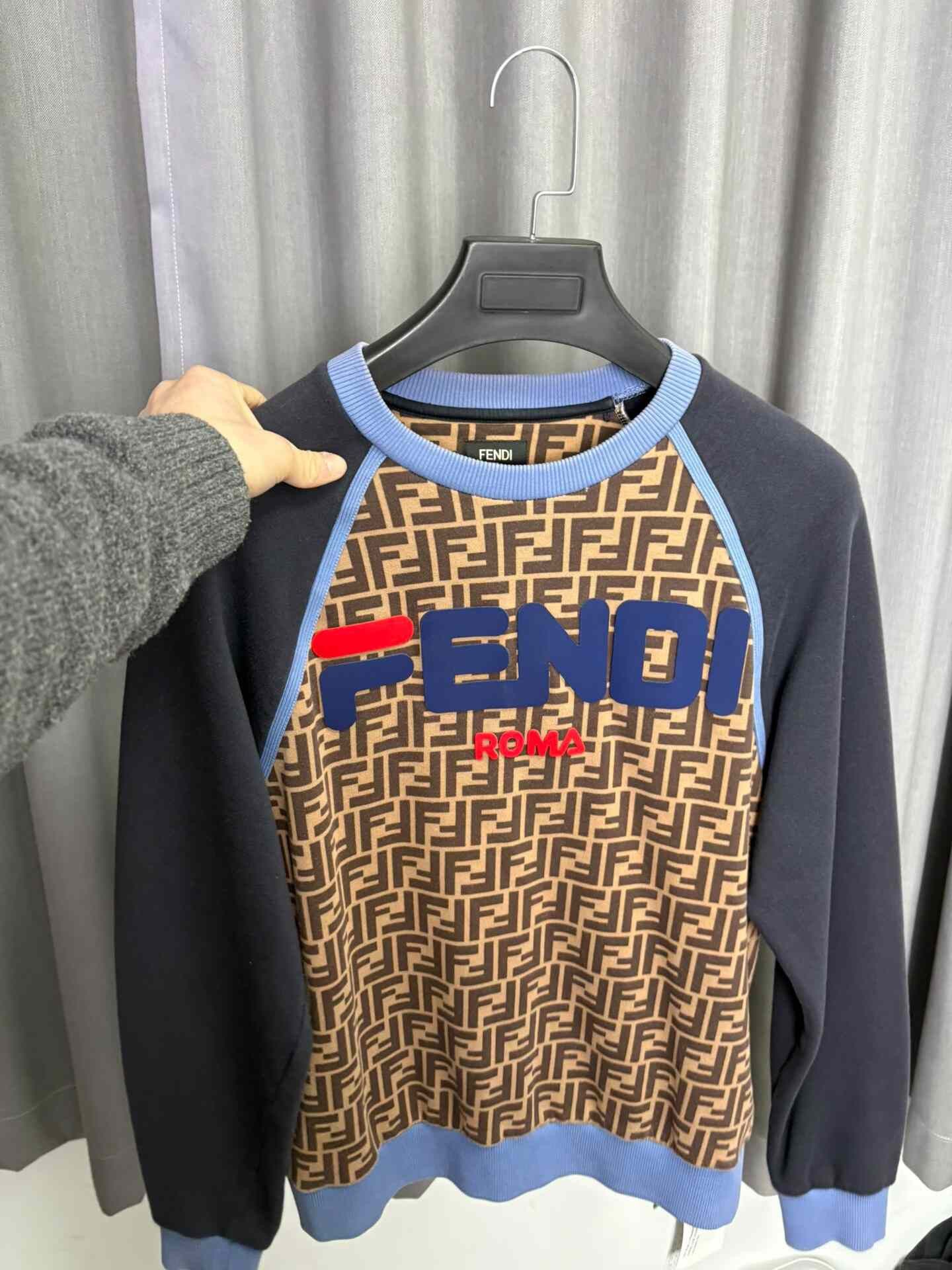 Fendi Fendi Blue Hoodie XS Men Size US XS / EU 42 / 0 - 7 Thumbnail