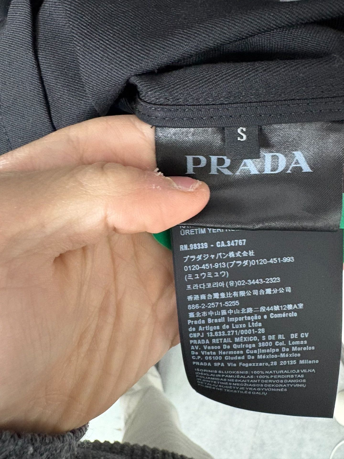 Prada Prada Nylon Black Light Jacket S Men Size US S / EU 44-46 / 1 - 5 Thumbnail