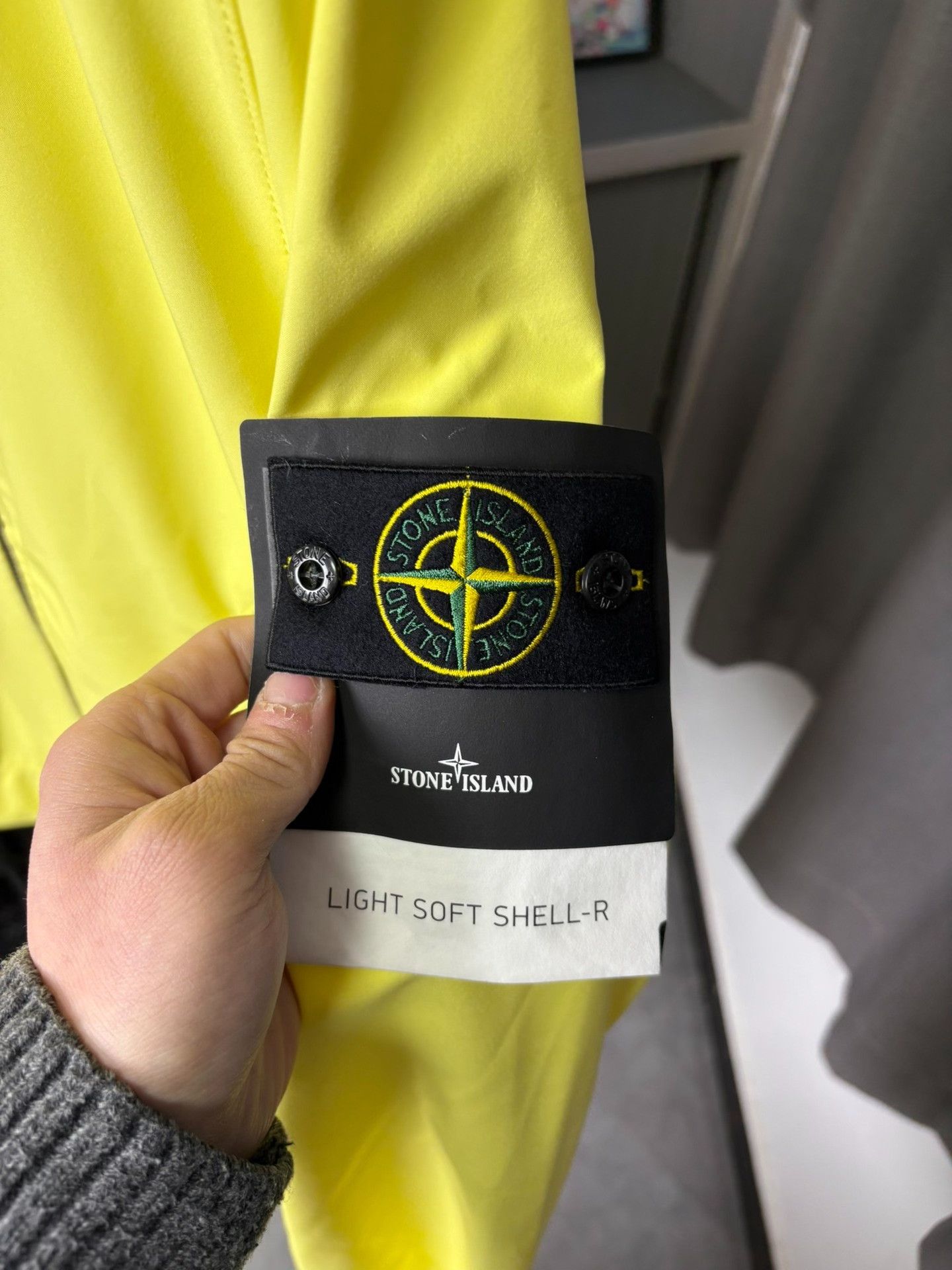 Stone Island Stone Island Glow Yellow Light Jacket M Men Size US M / EU 48-50 / 2 - 2 Thumbnail