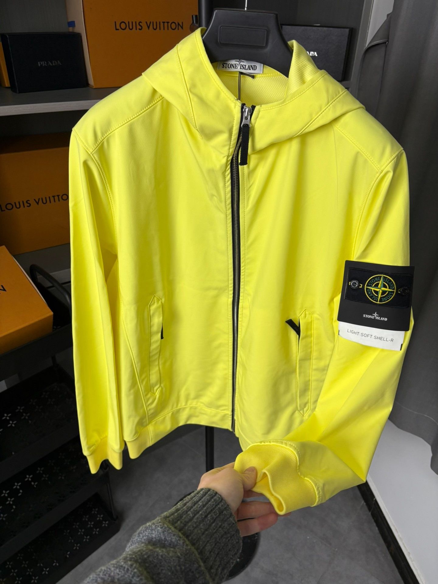 Stone Island Stone Island Glow Yellow Light Jacket XL Men Size US XL / EU 56 / 4 - 7 Thumbnail