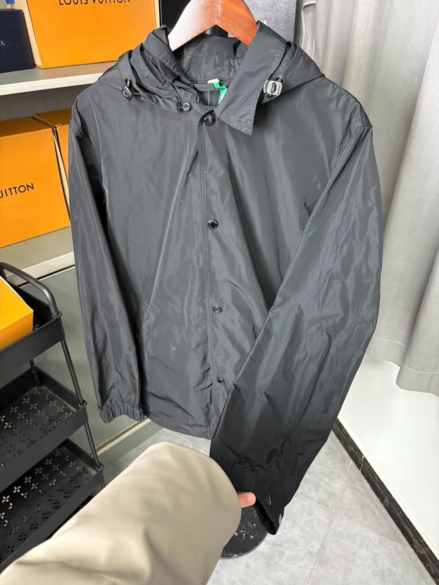 Burberry Burberry Black Light Jacket 50 Men Size US XL / EU 56 / 4 - 7 Thumbnail